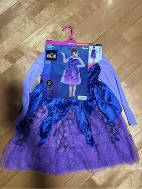 Kids Disney Villains Ursula Halloween costume/dress (S)